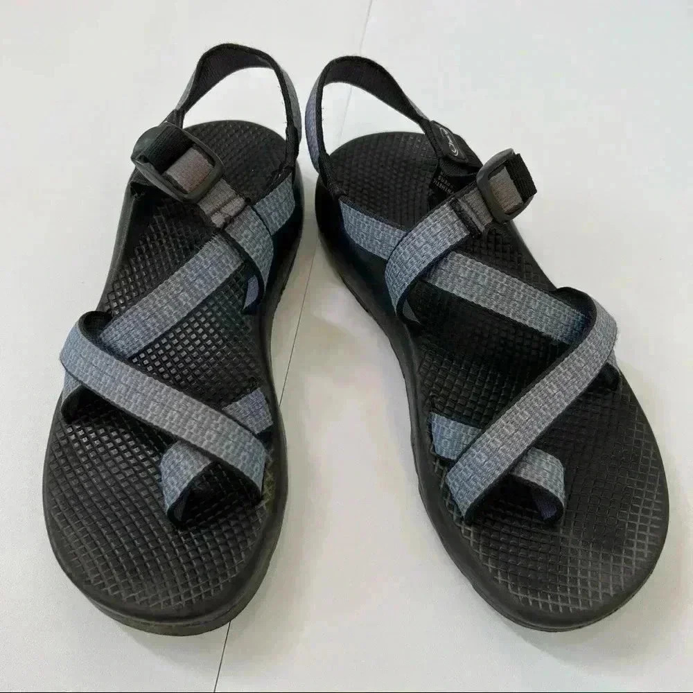 Chaco Womens Vibram sole Made In USA Size 10 Strappy Toe-Post Sport Sandals Blue